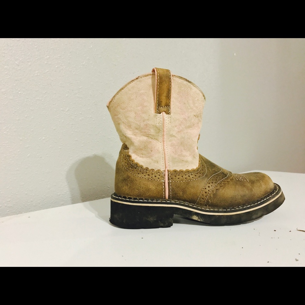 Girls boots